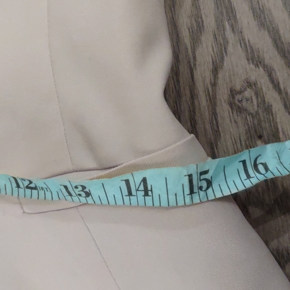 Beautiful trench coat by lucent☘️🍀🌼 - Picture 6 of 12